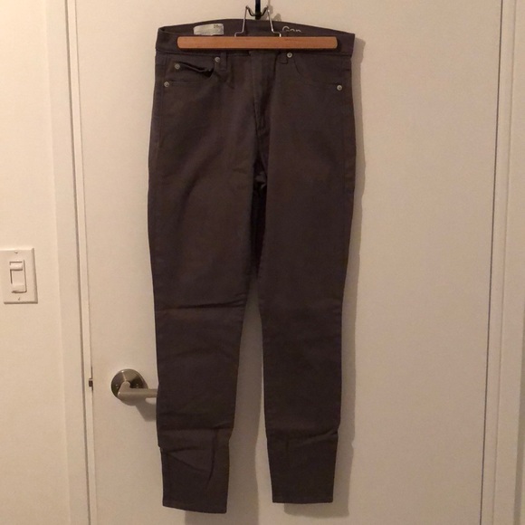 GAP Denim - 🔥4/$20🔥 Skinny Grey Gap Jeans (SHORT)